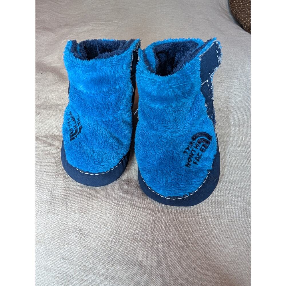The North Face Baby Booties Blue Grippy Sole Size 2 Outdoor Comfy Warm Cozy
